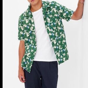 GAP Green Floral Short Sleeve Button-Up Poplin Shirt size XL